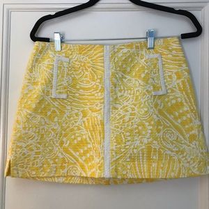 Lilly Pulitzer Mini w/ built-in shorts Size 6